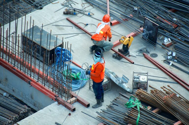 Beneficio de la subcontratación en una obra pública